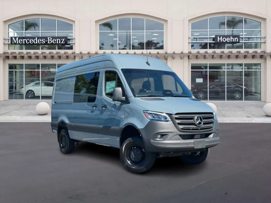 2025 Mercedes Benz Sprinter 2500 photo 1