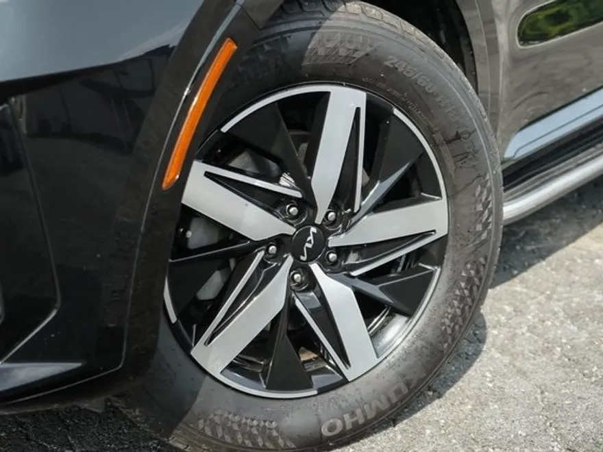 2022 Kia Sorento S photo 1