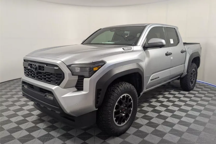 2025 Toyota Tacoma TRD photo 1