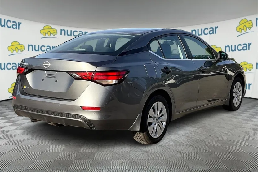 2024 Nissan Sentra S photo 1