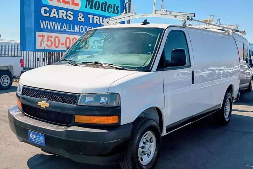 2019 Chevrolet Express 2500 Cargo Van photo 1