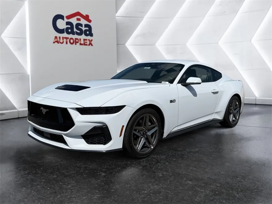 2025 Ford Mustang GT photo 1