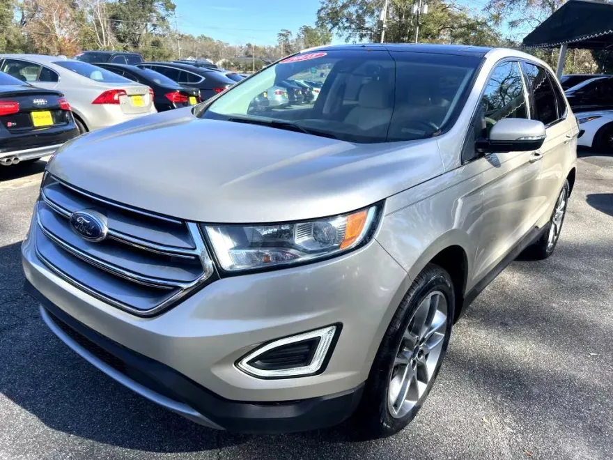 2018 Ford Edge Titanium photo 1