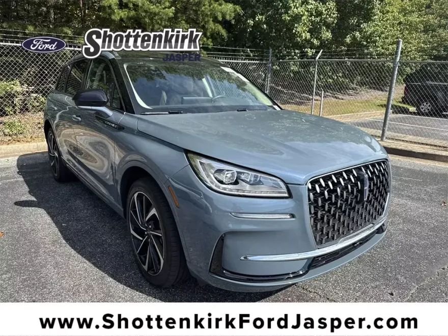 2023 Lincoln Corsair Grand Touring photo 1