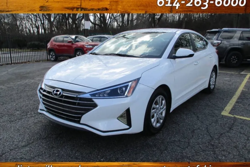 2019 Hyundai Elantra SE photo 1