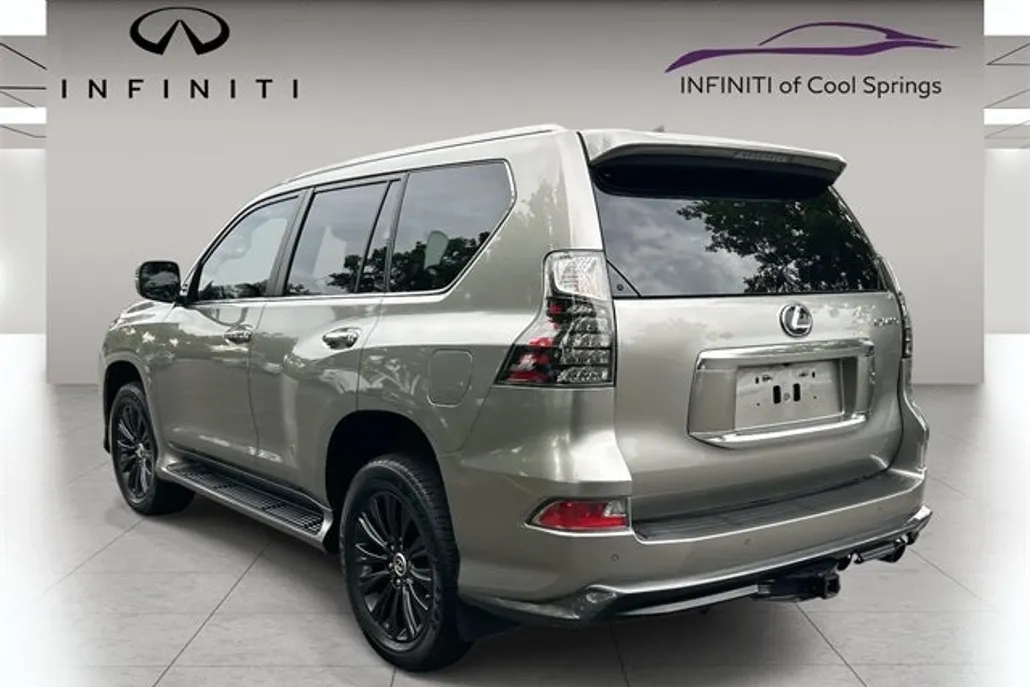 2023 Lexus GX 460 Luxury photo 1