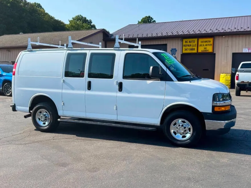 2023 Chevrolet Express 2500 Cargo Van photo 1