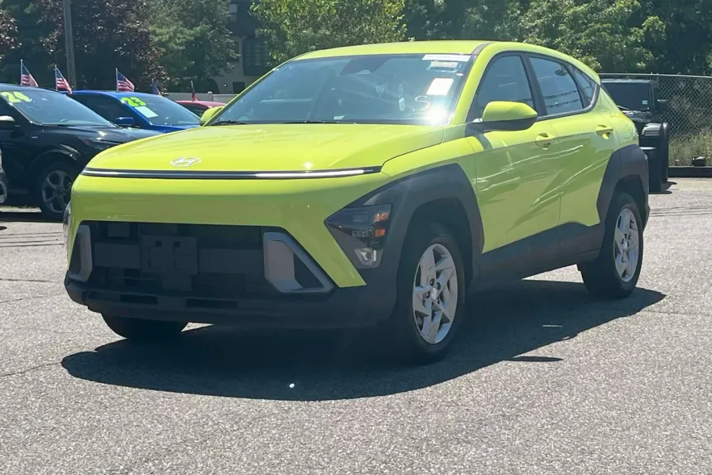 2024 Hyundai Kona SE photo 1