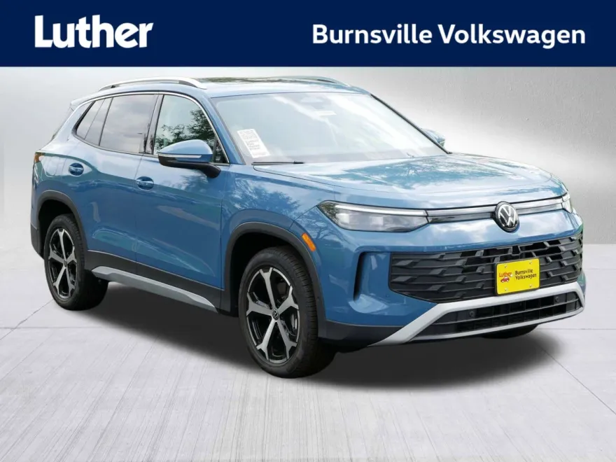 2025 Volkswagen Tiguan SE photo 1