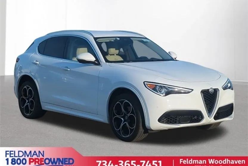 2020 Alfa Romeo Stelvio Ti photo 1