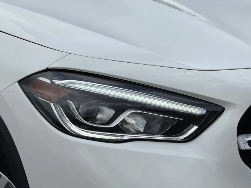 2023 Mercedes Benz GLA 250 photo 1
