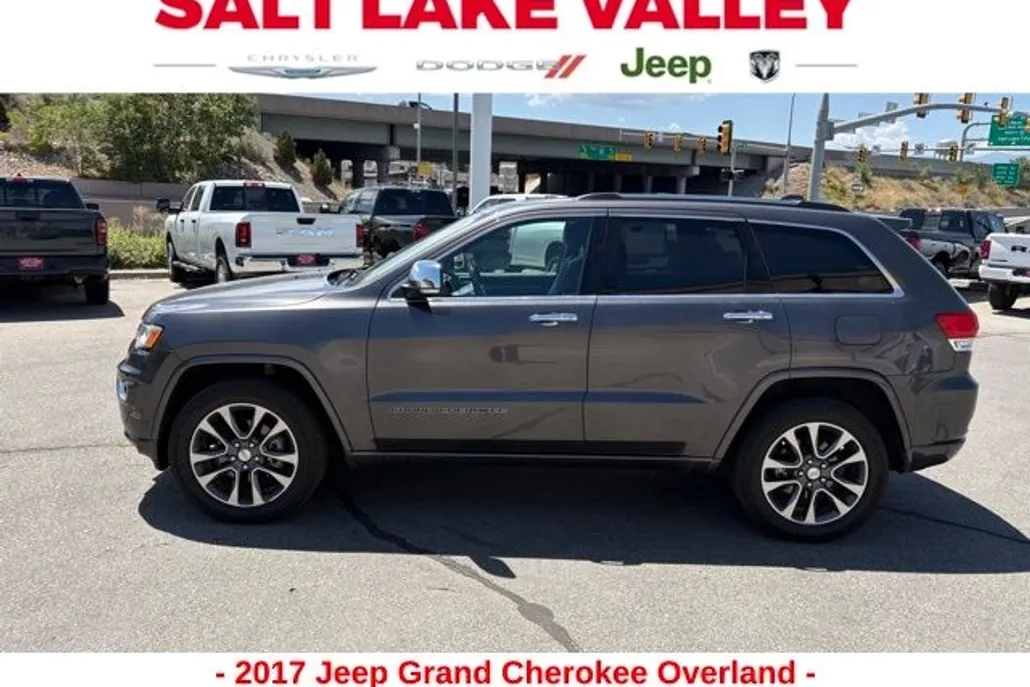 2017 Jeep Grand Cherokee Overland photo 1