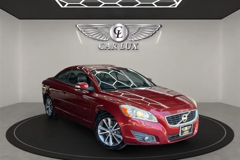 2011 Volvo C70 T5 photo 1