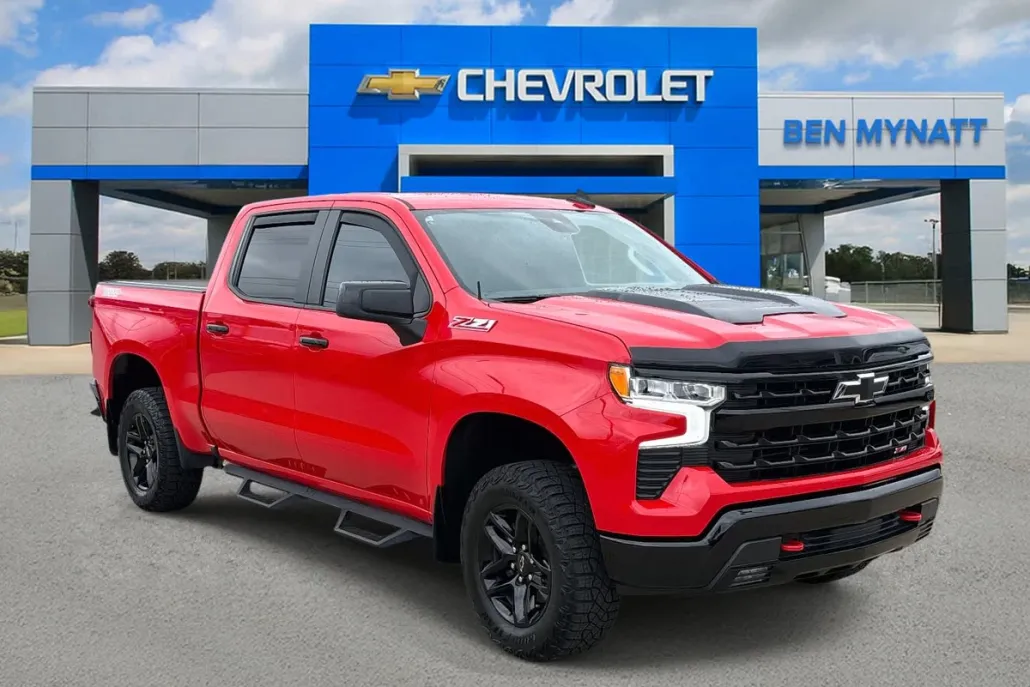 2024 Chevrolet Silverado 1500 LT Trail Boss photo 1