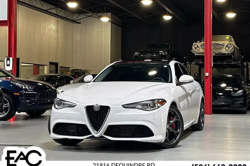 2019 Alfa Romeo Giulia Ti Sport photo 1