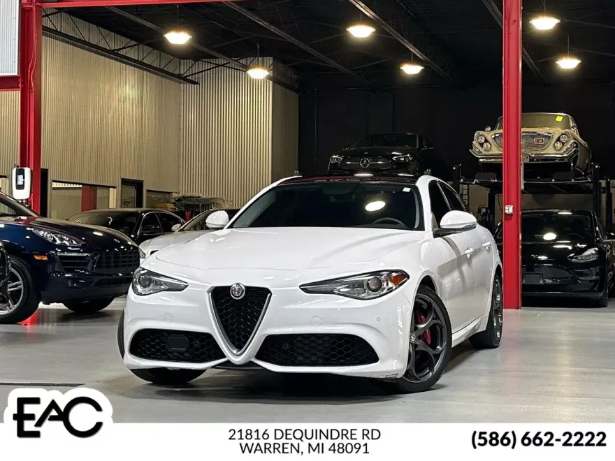2019 Alfa Romeo Giulia Ti Sport photo 1