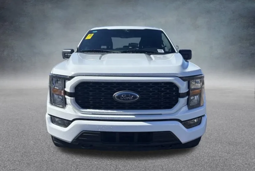 2023 Ford F-150 XL photo 1