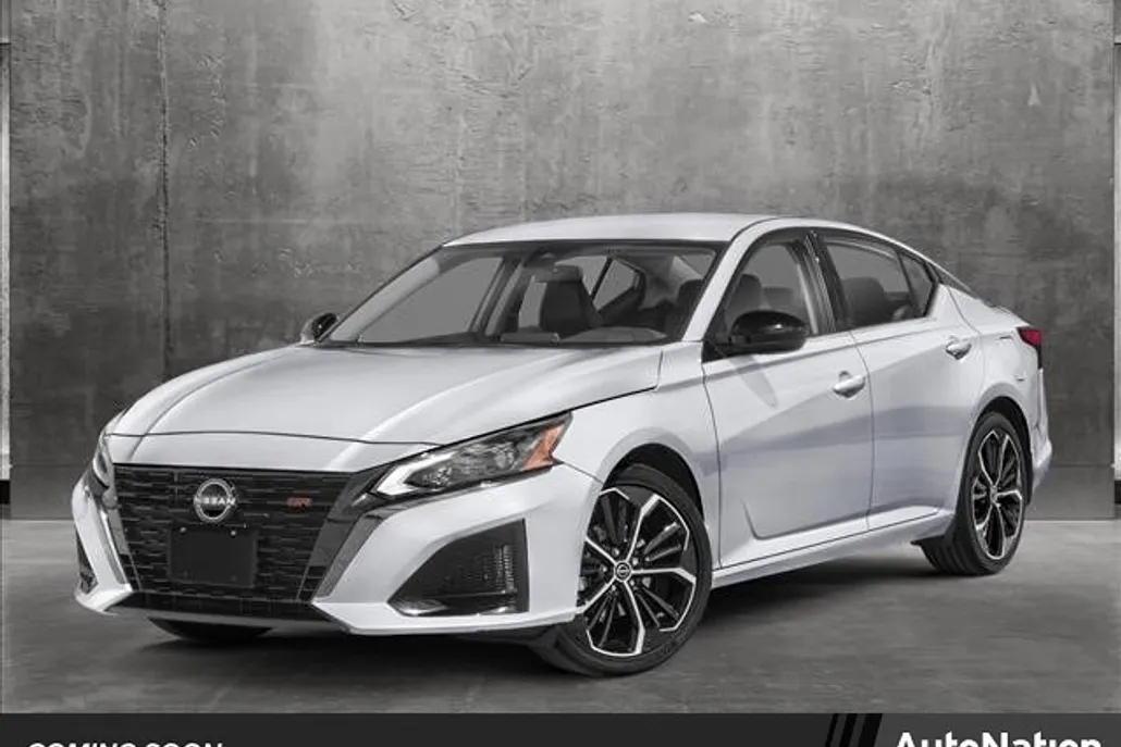 2025 Nissan Altima SR photo 1