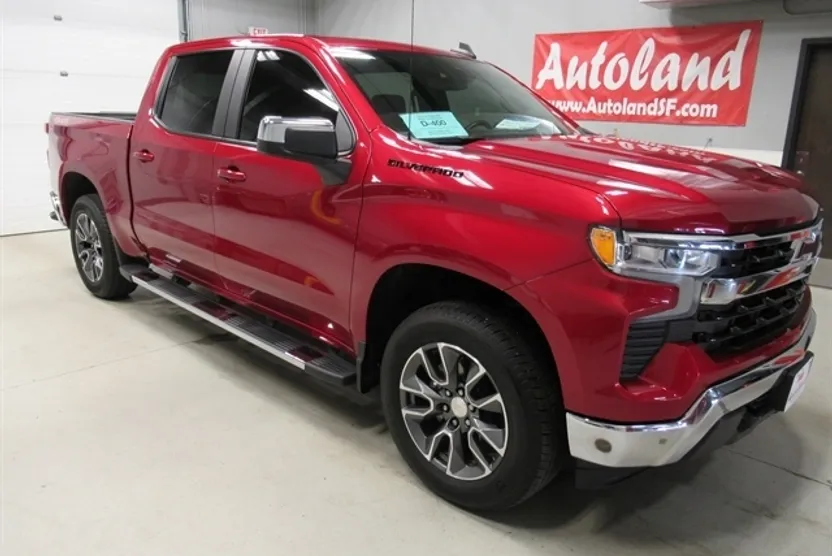 2023 Chevrolet Silverado 1500 LT photo 1