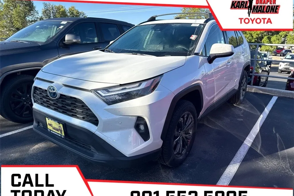 2024 Toyota RAV4 Hybrid XLE Premium photo 1