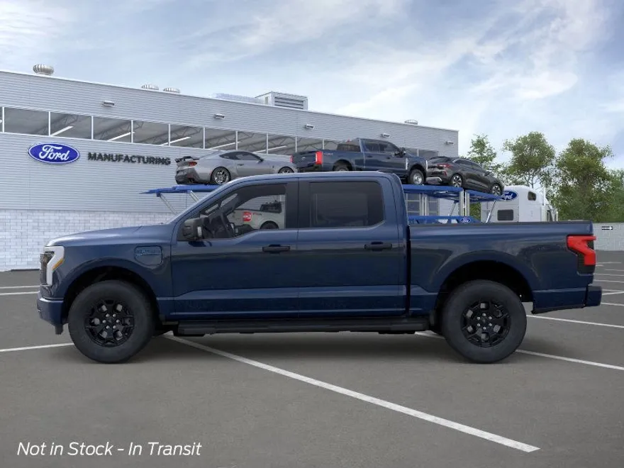 2025 Ford F-150 Lightning XLT photo 1