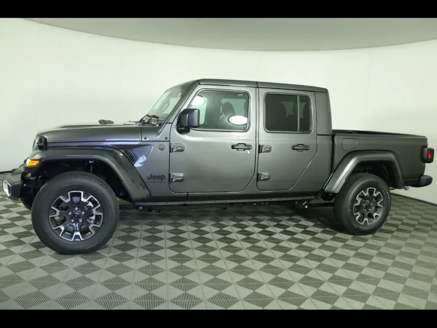 2025 Jeep Gladiator Sport S photo 1