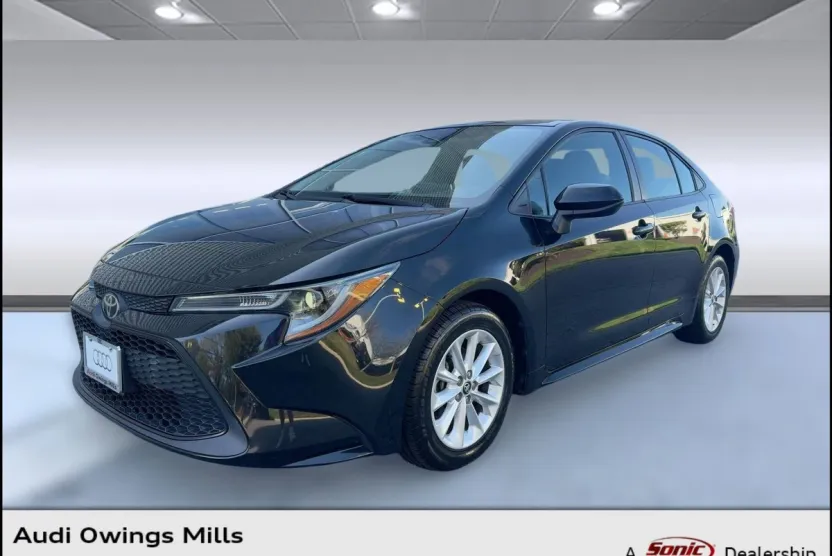 2020 Toyota Corolla LE Premium photo 1