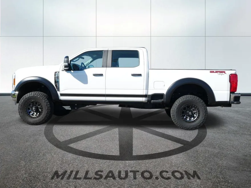 2024 Ford F-350 XL photo 1