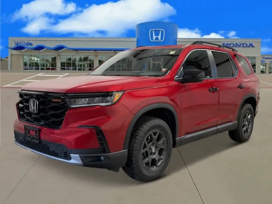 2025 Honda Pilot TrailSport photo 1