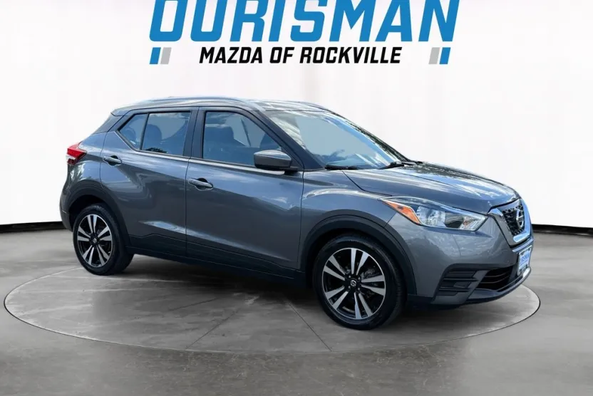 2020 Nissan Kicks SV photo 1