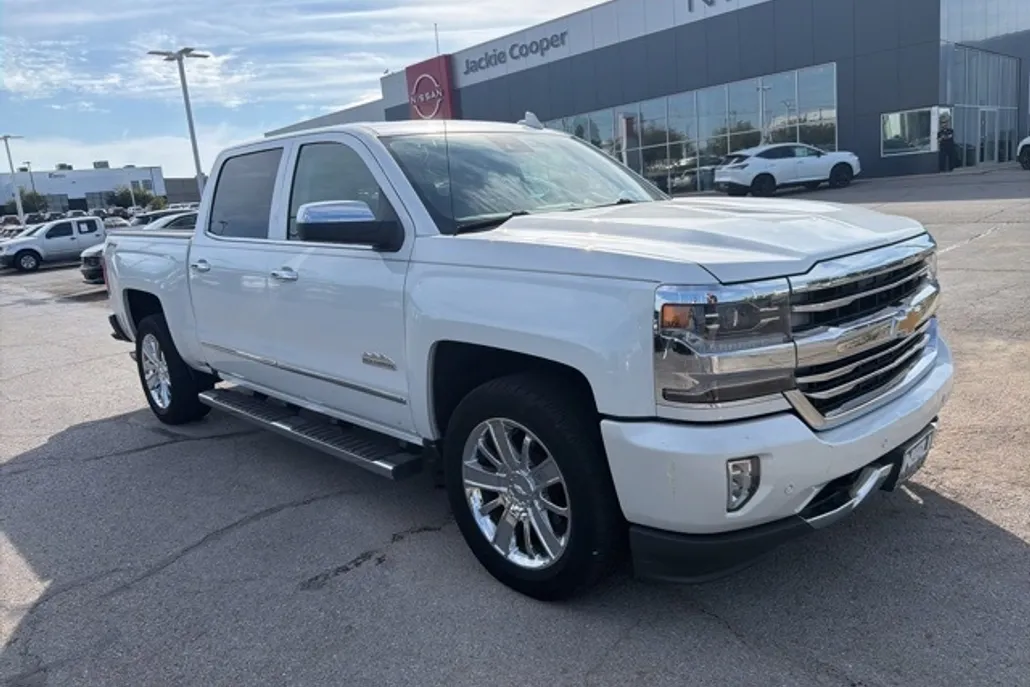 2016 Chevrolet Silverado 1500 High Country photo 1