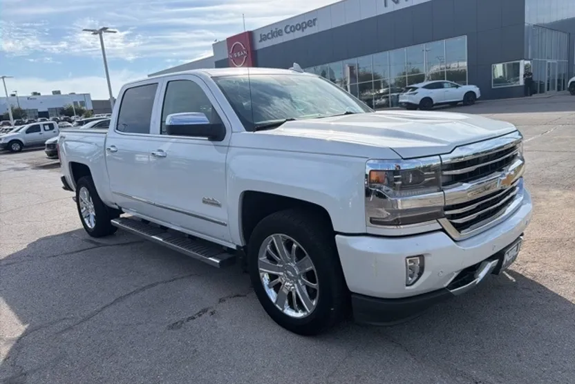 2016 Chevrolet Silverado 1500 High Country photo 1