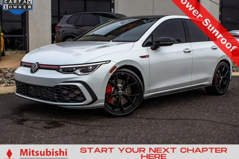 2024 Volkswagen Golf GTI 380 SE photo 1