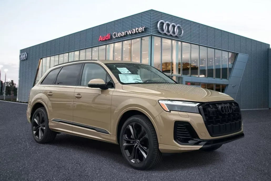 2025 Audi Q7 55 Premium Plus photo 1