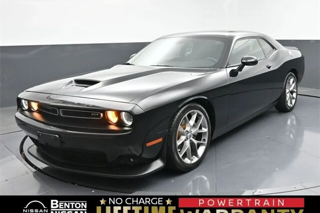 2022 Dodge Challenger GT photo 1