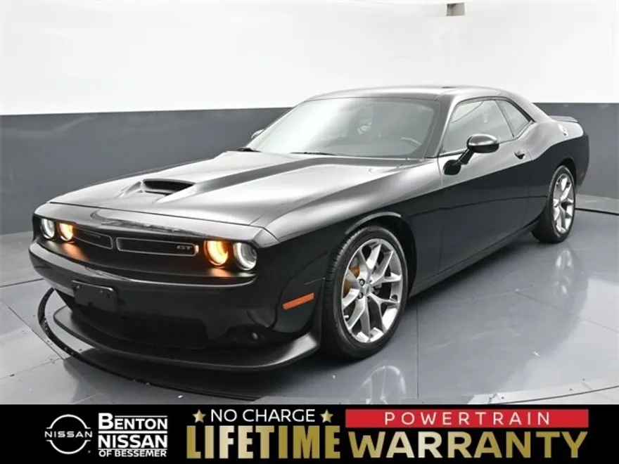 2022 Dodge Challenger GT photo 1