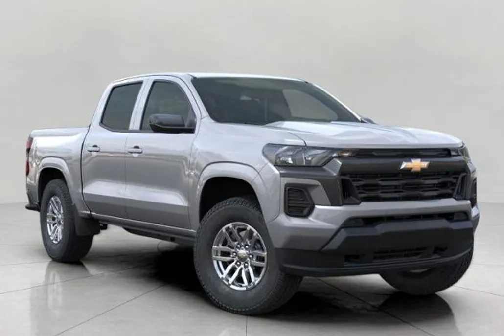 2026 Chevrolet Colorado LT photo 1