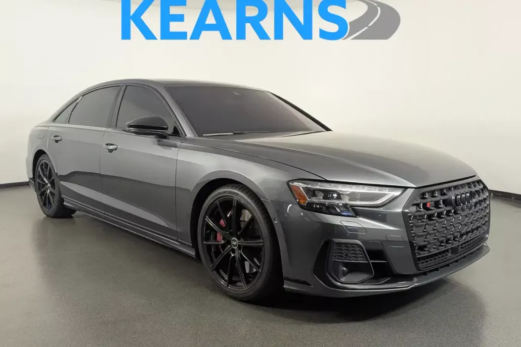 2024 Audi S8 4.0T photo 1