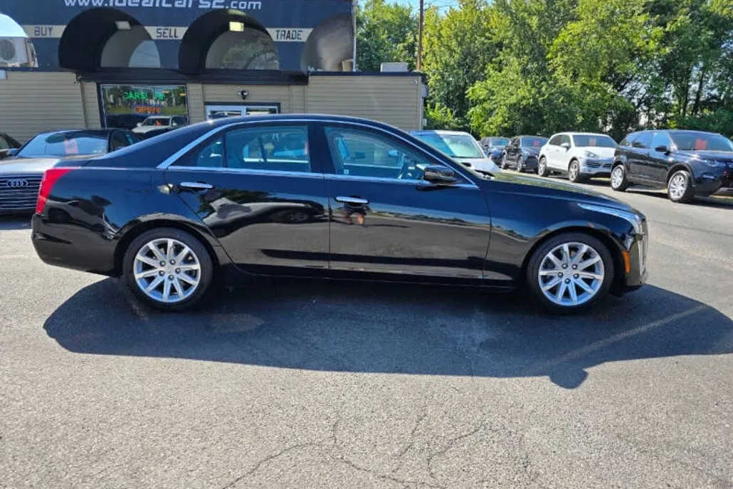 2015 Cadillac CTS Luxury photo 1