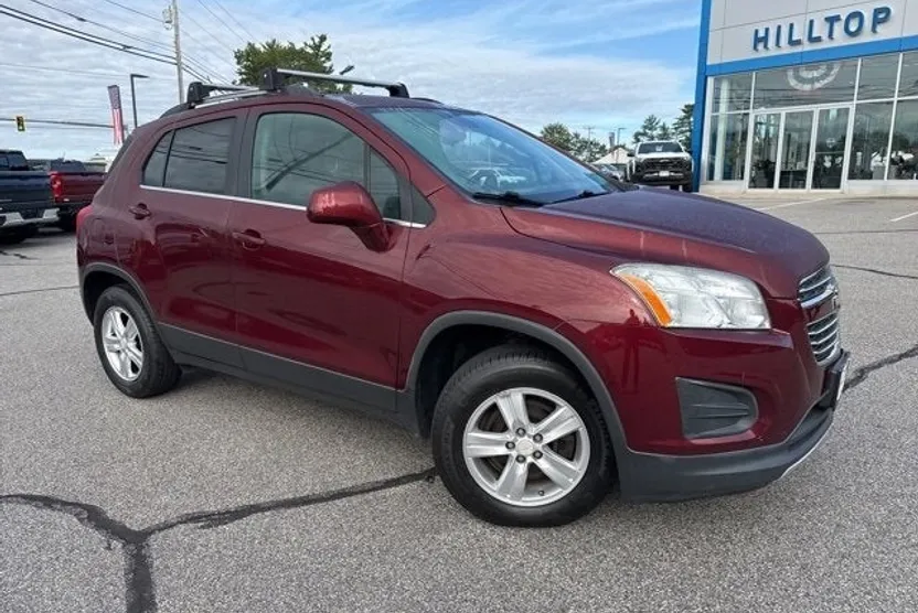 2016 Chevrolet Trax LT photo 1