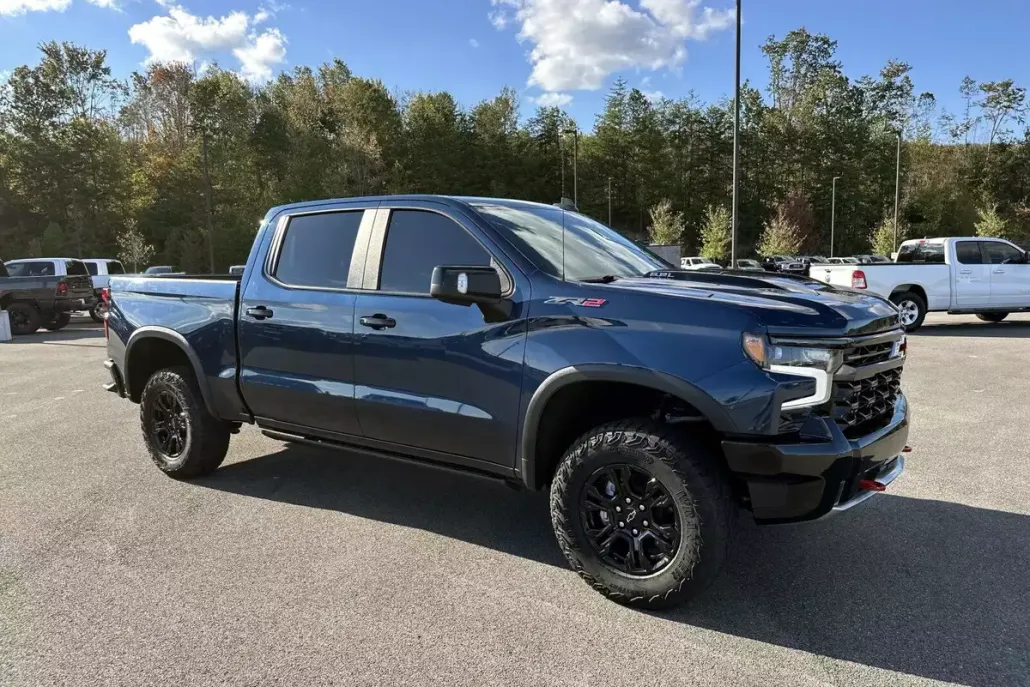 2023 Chevrolet Silverado 1500 ZR2 photo 1