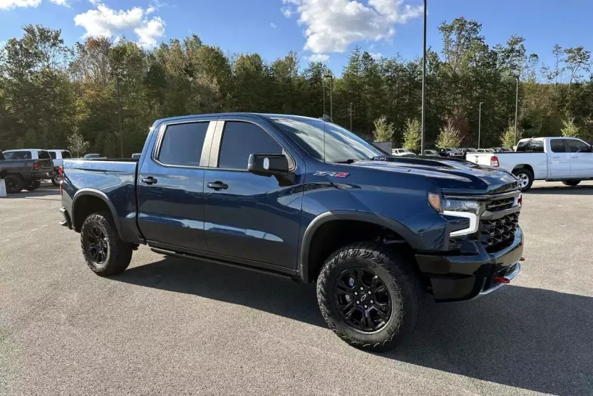 2023 Chevrolet Silverado 1500 ZR2 photo 1