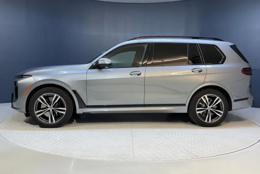 2025 Bmw X7 xDrive40i photo 1