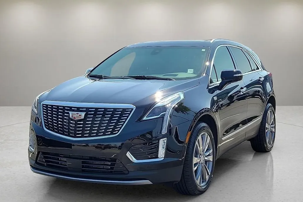 2024 Cadillac XT5 Platinum Premium Luxury photo 1