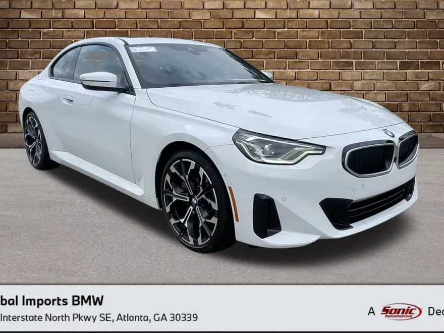 2025 Bmw 230i Coupe photo 1