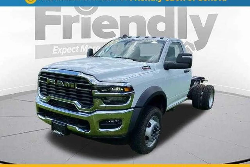 2025 Ram 5500 Tradesman photo 1