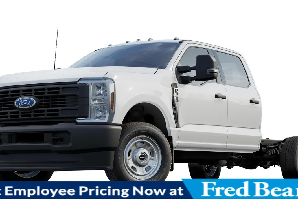 2025 Ford F-350 XL photo 1