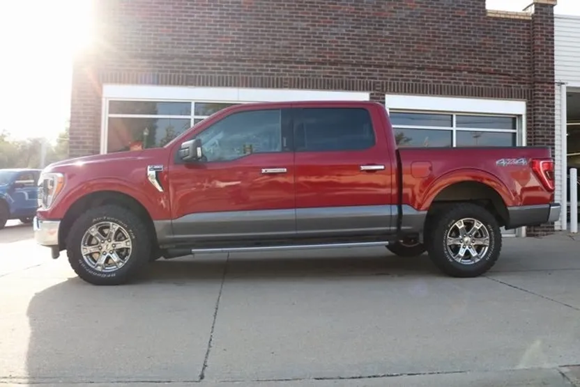 2021 Ford F-150 XLT photo 1