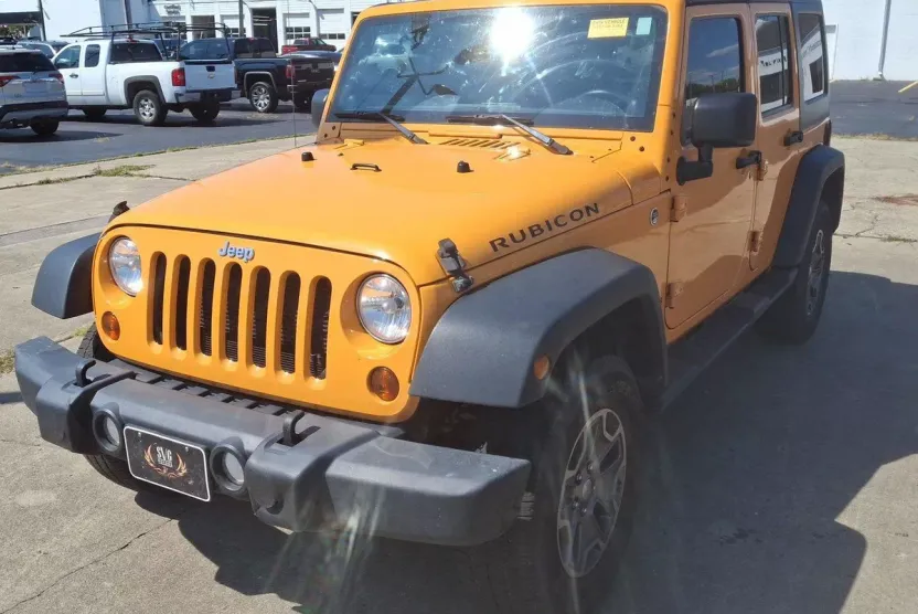 2013 Jeep Wrangler Unlimited Rubicon photo 1