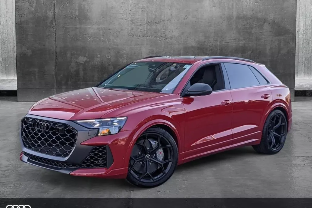 2025 Audi RS Q8 photo 1